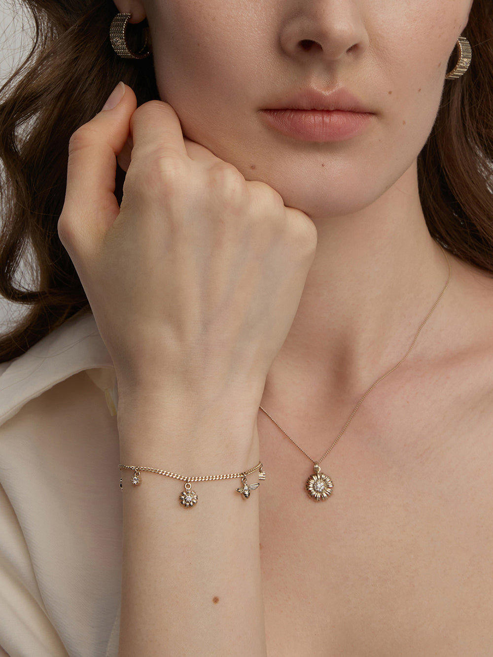 MUKTANK×SUN HUNTER Garden Daisy & Bee Bracelet
