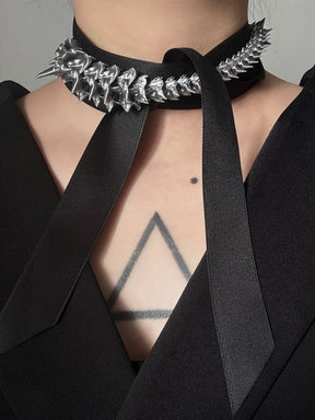 MUKTANK×DARK DREAM  Hand-tied necklace with an arrangement of 3D printed bone flower shapes