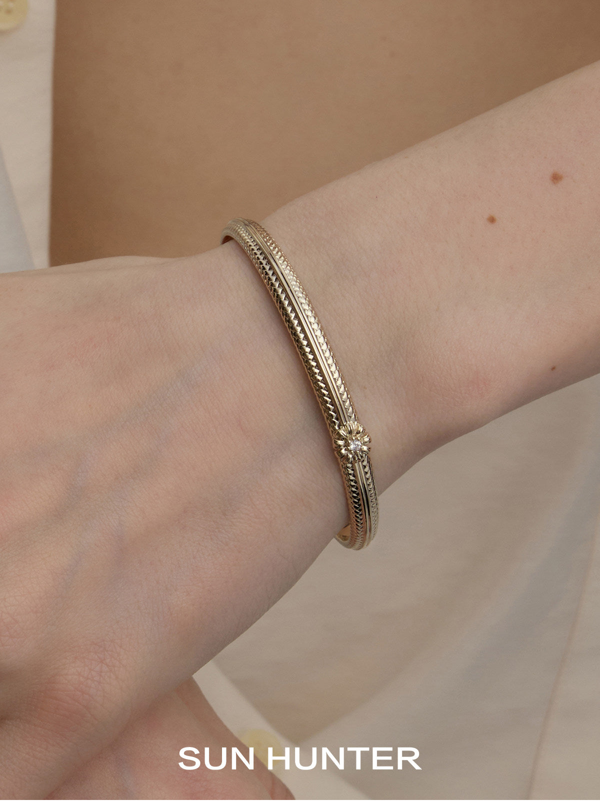 MUKTANK×SUN HUNTER Garden Woven Bangle (Daisy Edition)