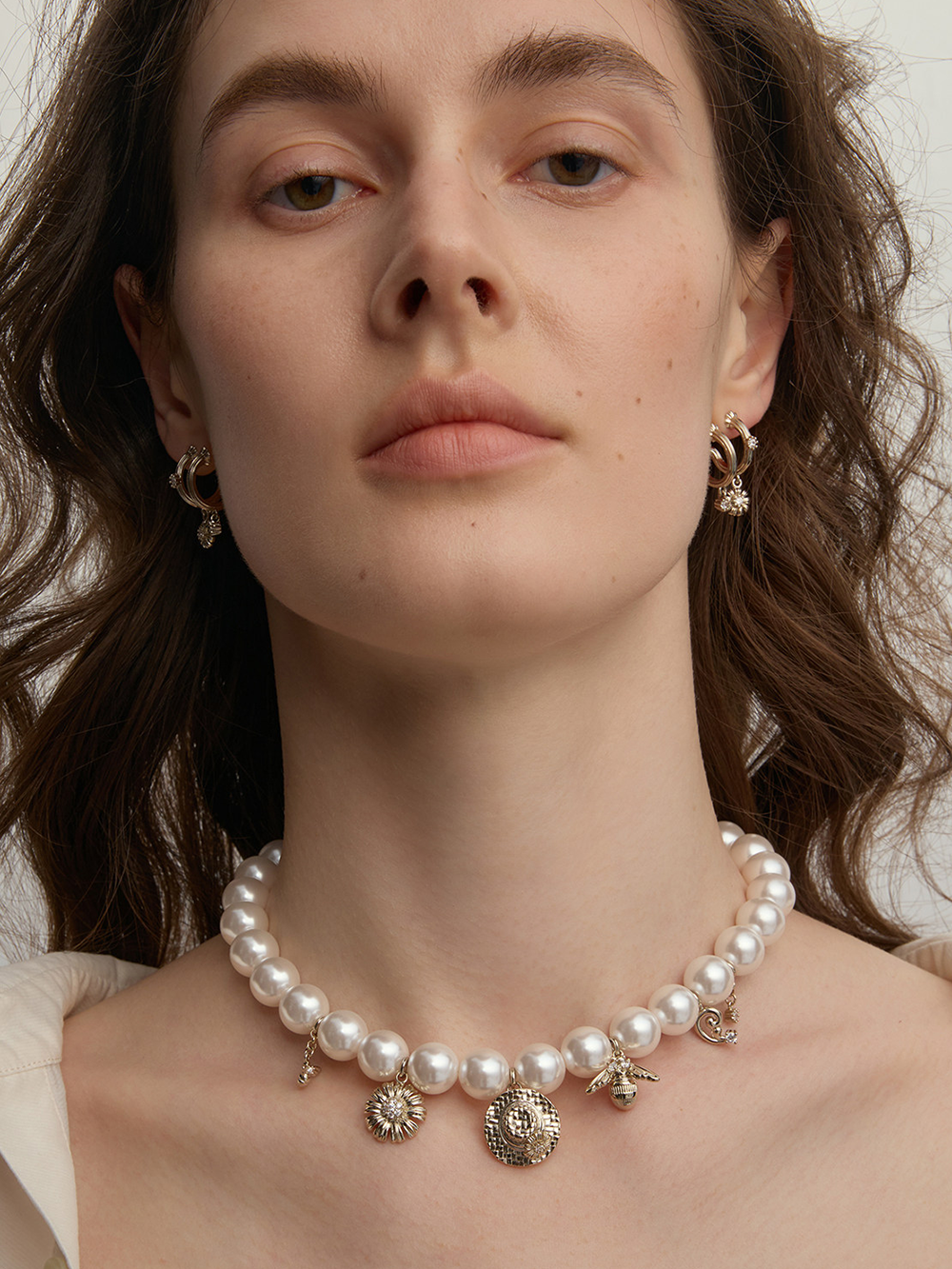 MUKTANK×SUN HUNTER Garden daisy double C hoop earrings