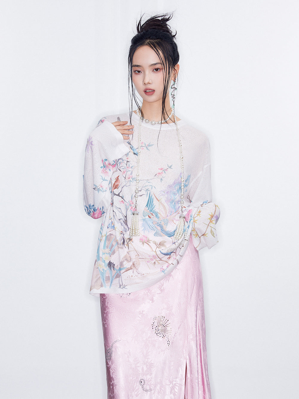 MUKZIN  SpringPrelude "Dotting Spring Branches" Loose Round - neck Chinese - style Printed Knitted Long - sleeve Shirt