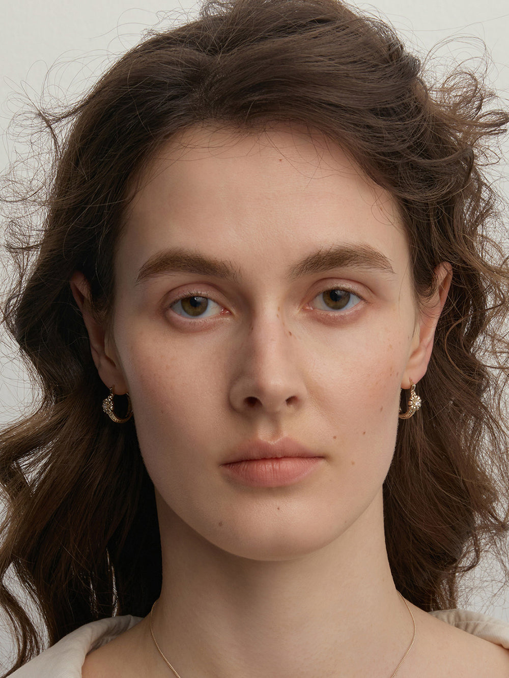 MUKTANK×SUN HUNTER Garden daisy woven earring clasps