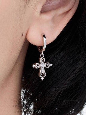MUKTANK×SUN HUNTER Cross earring set