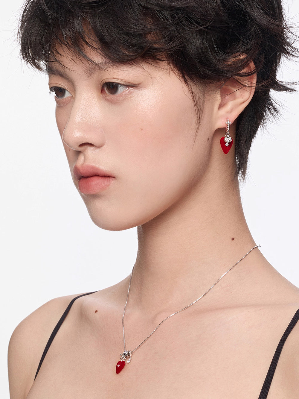 MUKTANK×SUN HUNTER Velvet Heart Flower Ear Cuffs