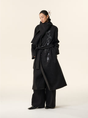 MUKTANK×LOUMUTAKU Scarf-Accented Beaded Embroidery Coat