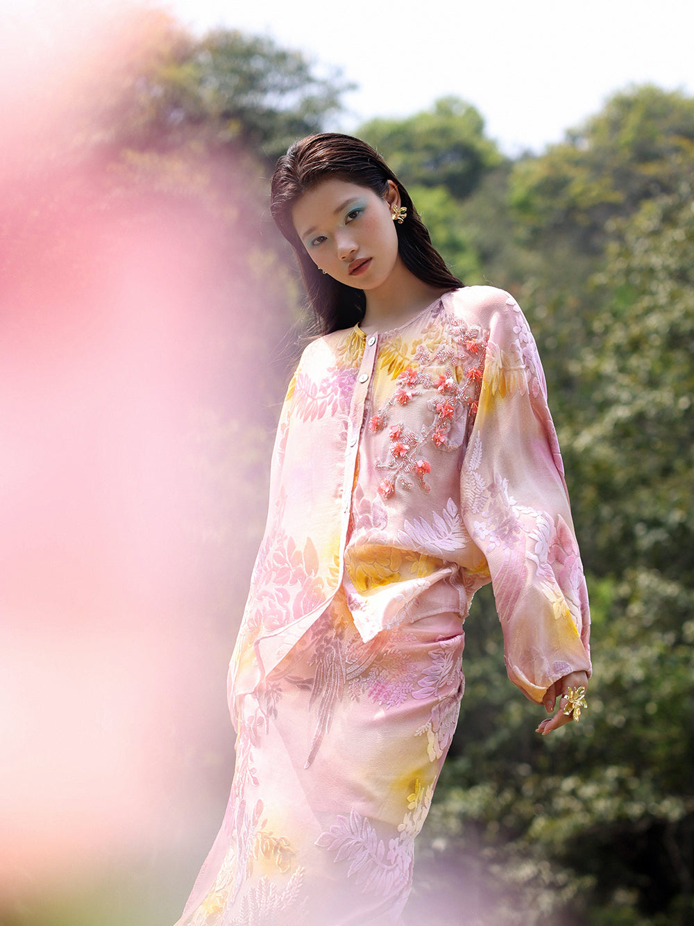 MUKZIN×Flourishing Blooms New Chinese-style intangible cultural heritage Hami hand-embroidered silk skirt with floral patterns