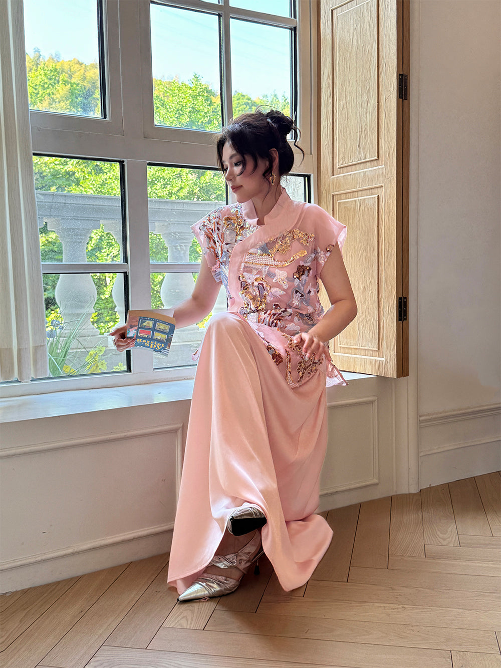 MUKZIN×Capsule Collection New Chinese-style embroidered white modified cheongsam dress