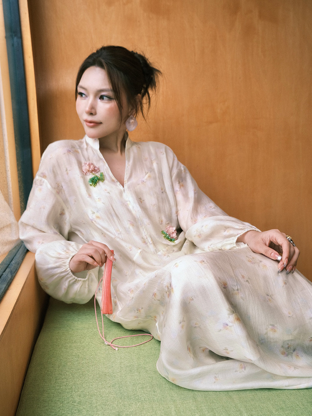MUKZIN×Capsule Collection New Chinese-style intangible cultural heritage Hami hand-embroidered dress