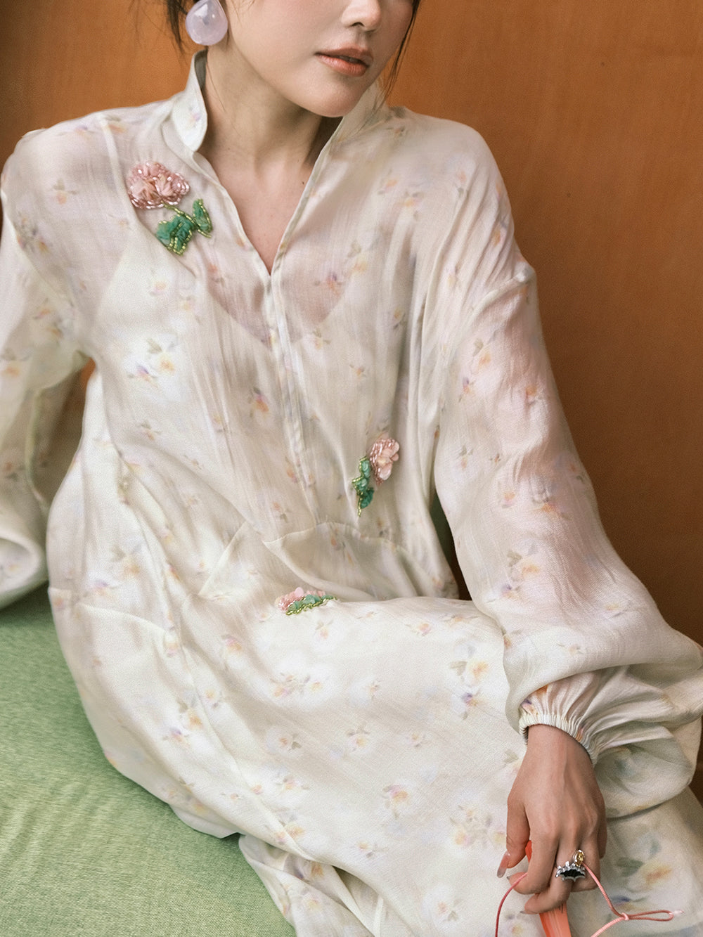 MUKZIN×Capsule Collection New Chinese-style intangible cultural heritage Hami hand-embroidered dress