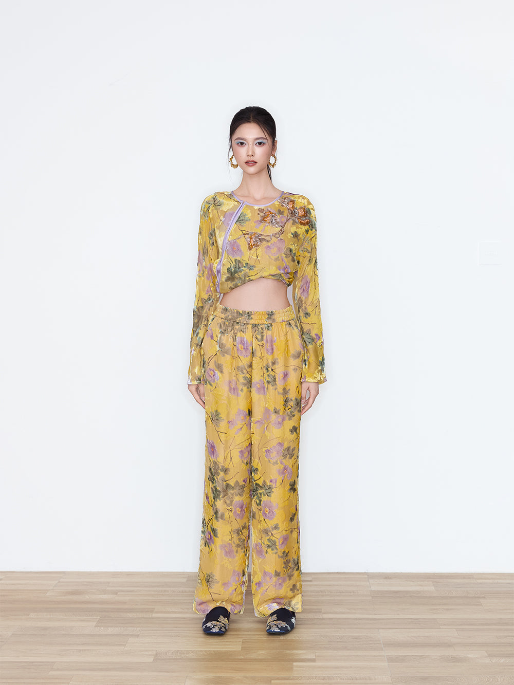 MUKZIN×Capsule Collection New Chinese-Style Silk Top with Intangible Cultural Heritage Embroidery