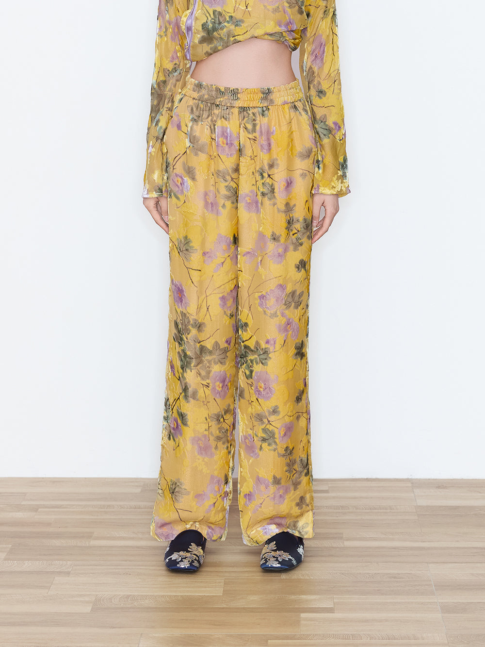 MUKZIN×Capsule Collection New Chinese-Style Embroidered Silk Trouser Set