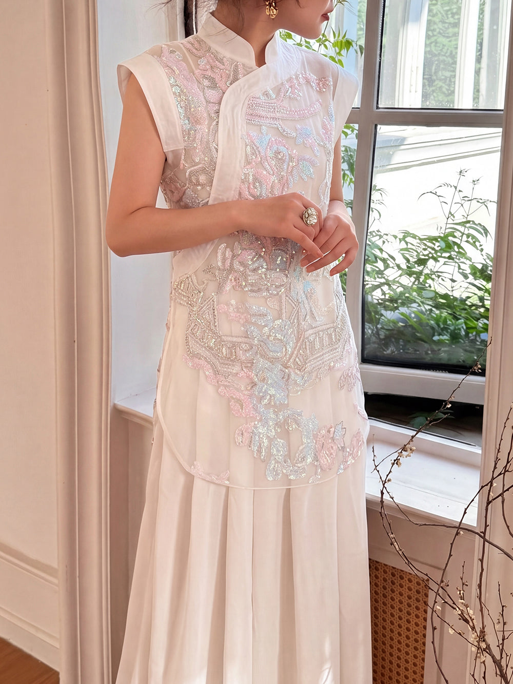 MUKZIN×Capsule Collection New Chinese-style embroidered white modified cheongsam dress