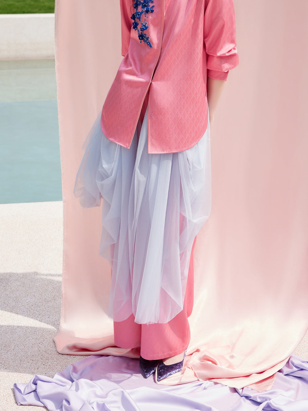 MUKZINxCapsule Collection New Chinese‑Style Intangible Cultural Heritage Hami Hand‑Embroidered Pink Acetate Trousers
