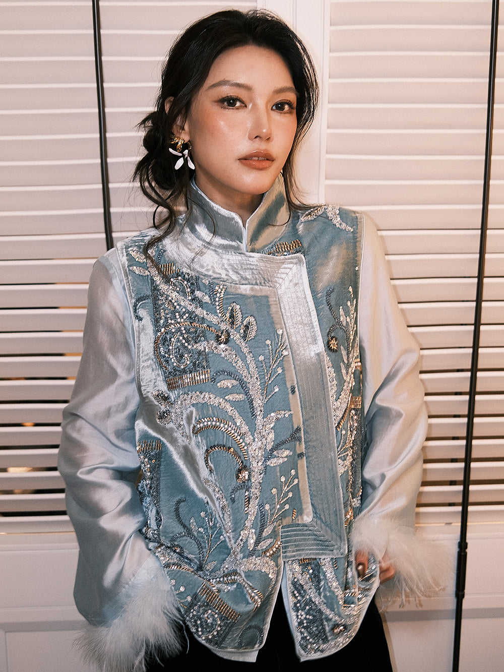 MUKZIN“Capsule Collection”Blue Velvet Chinese Style Embroidered Vest