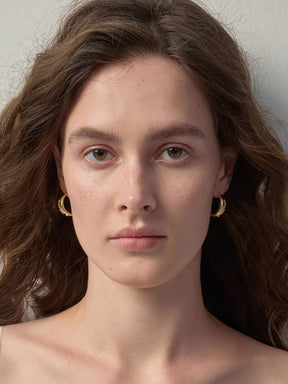 MUKTANK×SUN HUNTER 2mm Diameter C-Hoop Brushed Earrings