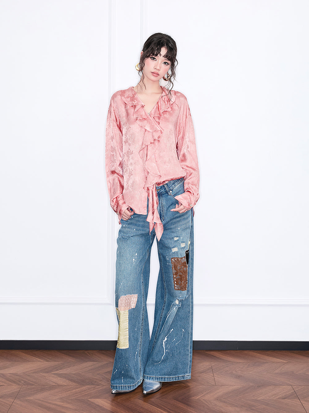 MUKZIN“Realm of Ethereal Mist”Pink Jacquard Ruffled Tie-Neck Blouse