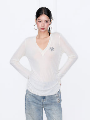 MUKZIN“Capsule Collection”V-Neck Slim-Fit Base Layer Top with Rhinestone Embellishment