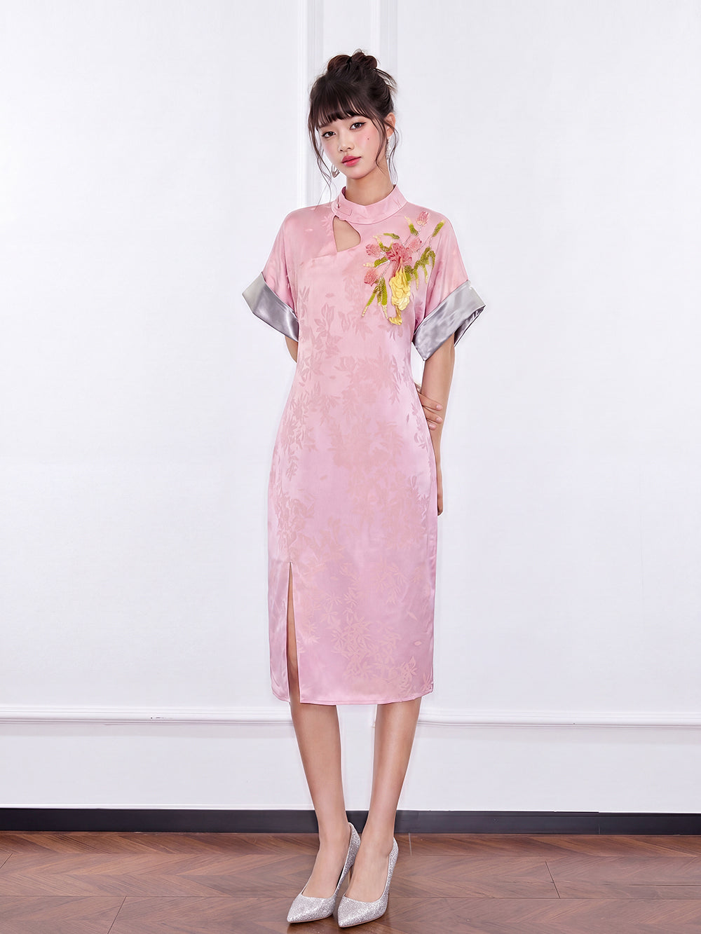 MUKZIN×"Capsule Collection" Silk Modern Chinese Embroidered Qipao Dress