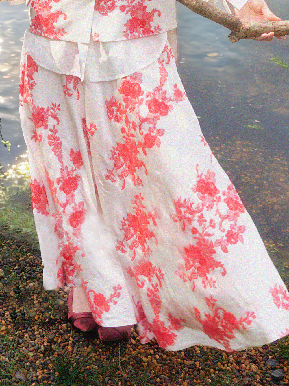 MUKZIN×Flourishing Blooms New Chinese-style intangible cultural heritage Hami hand-embroidered printed skirt