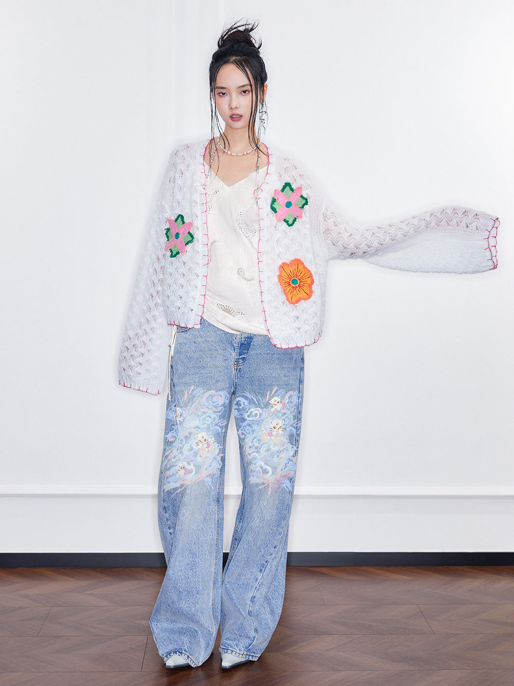 MUKZIN SpringPrelude “Chunjiao” Vintage Hollow-out Knitted Cardigan