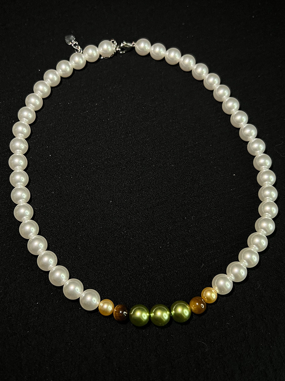 MUKTANK Forecourt Green Necklace