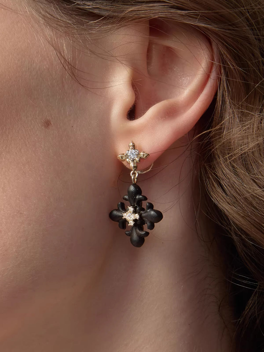 MUKTANK×SUN HUNTER Wooden Iris Drop Earrings