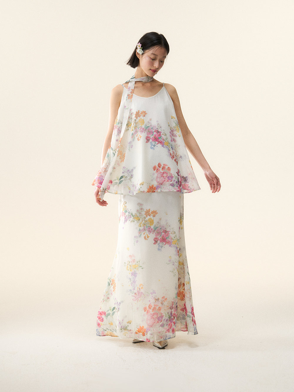 MUKTANK×LOUMUTAKU Top of the Light-colored Flower Cluster Suit