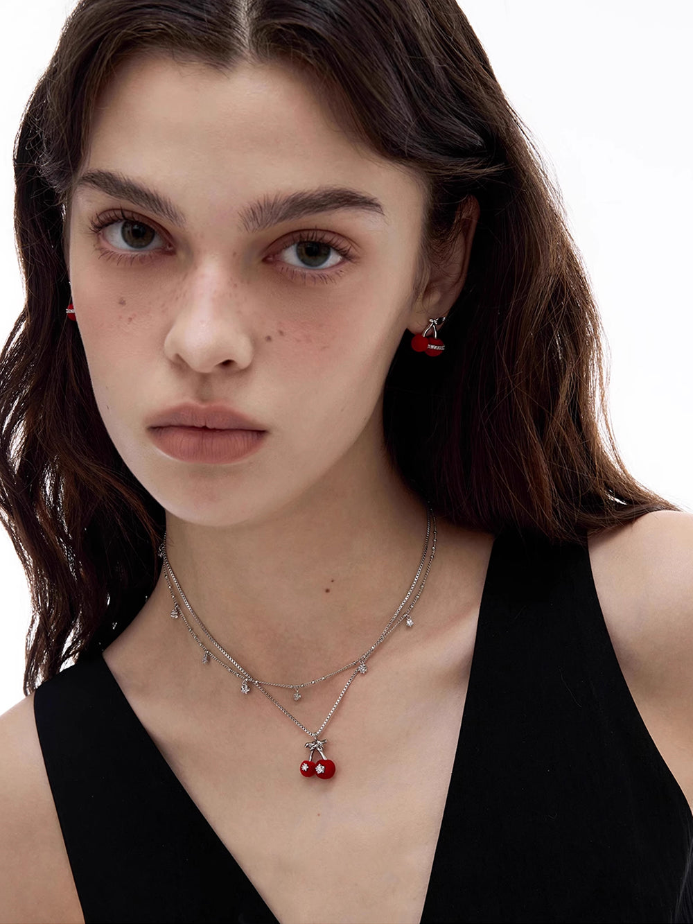 MUKTANK×SUN HUNTER Double-layered Necklace with Velvet Cherries and Five-pointed Stars
