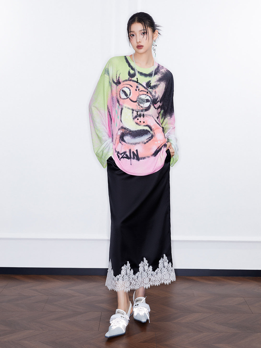 MUKZIN  Spring Prelude"Good Luck with the Snake" Floral Silhouette Long-sleeved Knitted Sweater