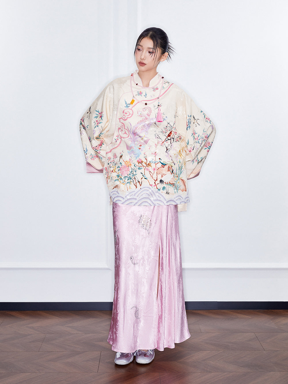 MUKZIN  Spring Prelude"Startling Swan Goose" Satin Printed Neo Chinese Style Cloak