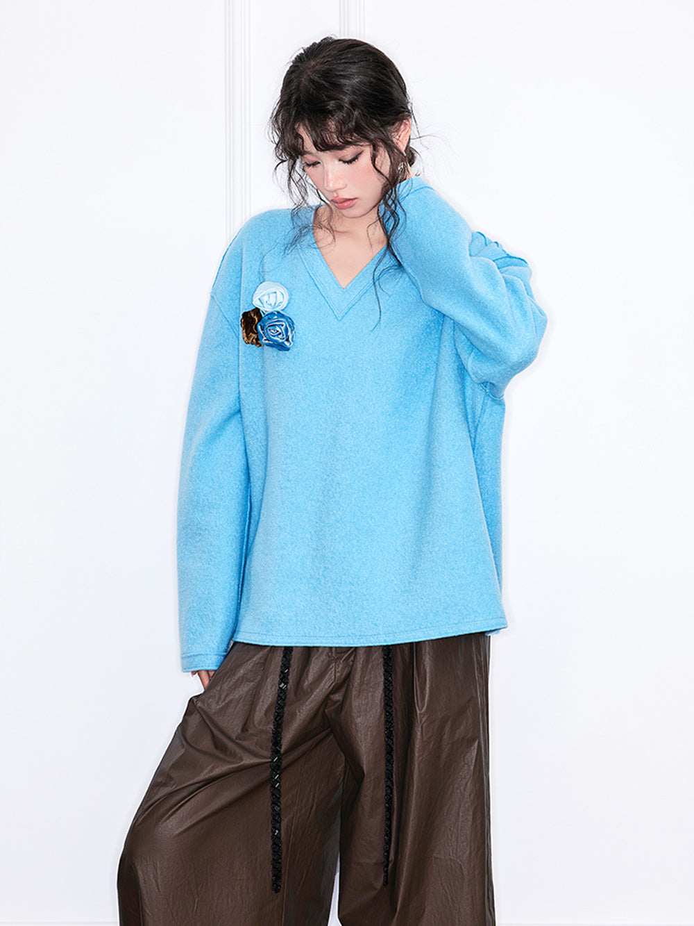 MUKZIN“Realm of Ethereal Mist”European-American Style Lazy Vibe Blue V-Neck Top with 3D Flower Embellishments