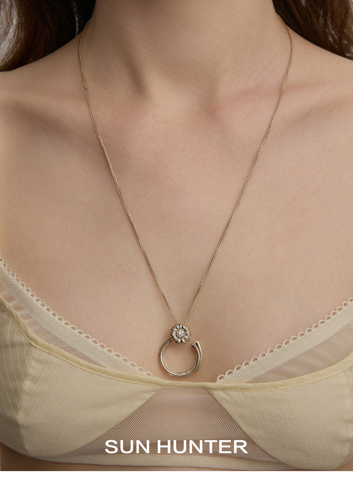 MUKTANK×SUN HUNTER Garden Daisy Stem Necklace