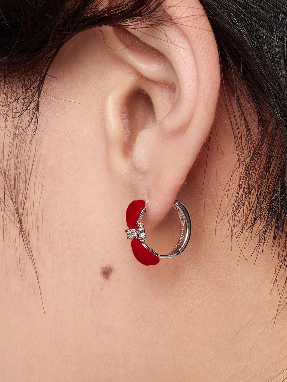 MUKTANK×SUN HUNTER Velvet Heart Bow Ear Cuffs