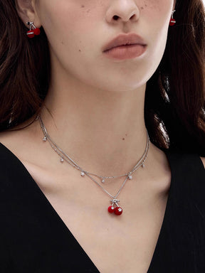 MUKTANK×SUN HUNTER Double-layered Necklace with Velvet Cherries and Five-pointed Stars