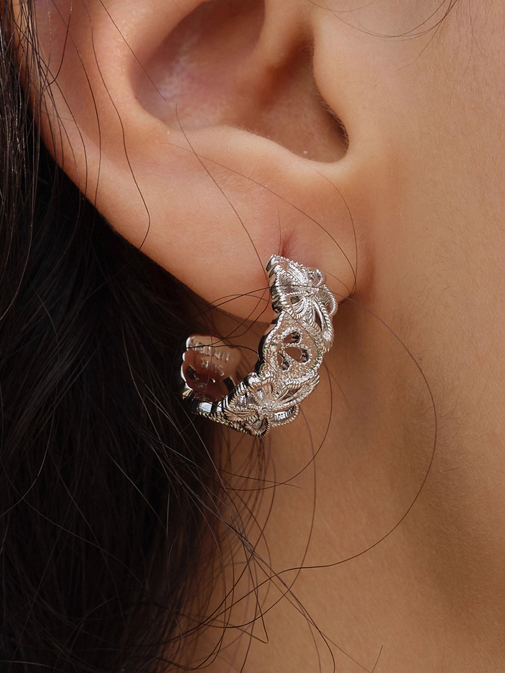 MUKTANK×SUN HUNTER “Emergence”Full-Circle Lace Butterfly Earrings