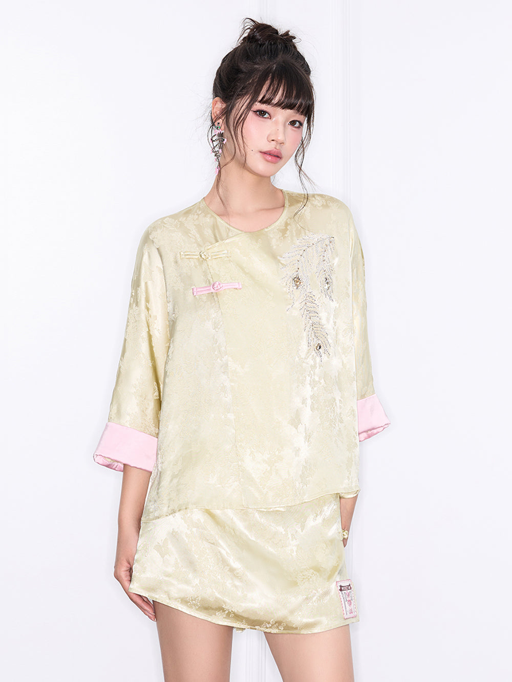 Mukzin "Ode To The New Summer"New Chinese-Style Embroidered Shirt With Frog Buttons On The Placket