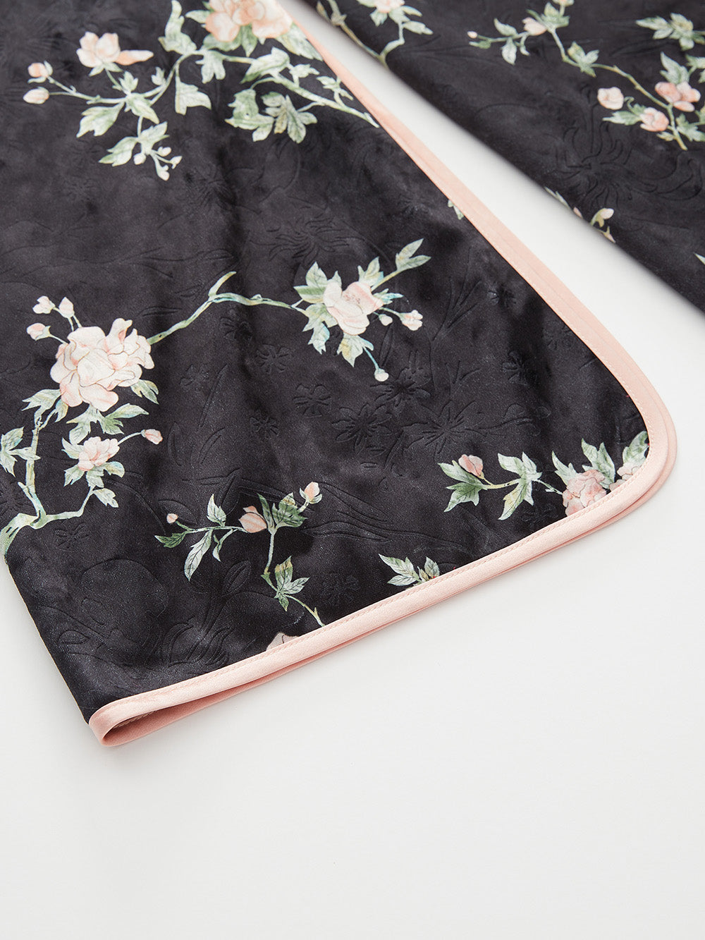 MUKZIN Linglong "Yuhuan" Chinese Velvet Cape Cheongsam Dress