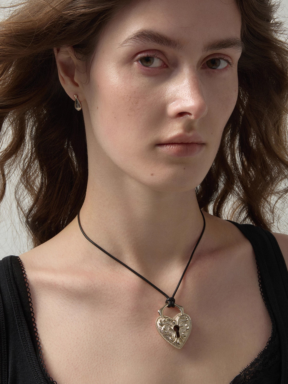 MUKTANK×SUN HUNTER Adjustable Slider Vintage Embossed Heart Necklace