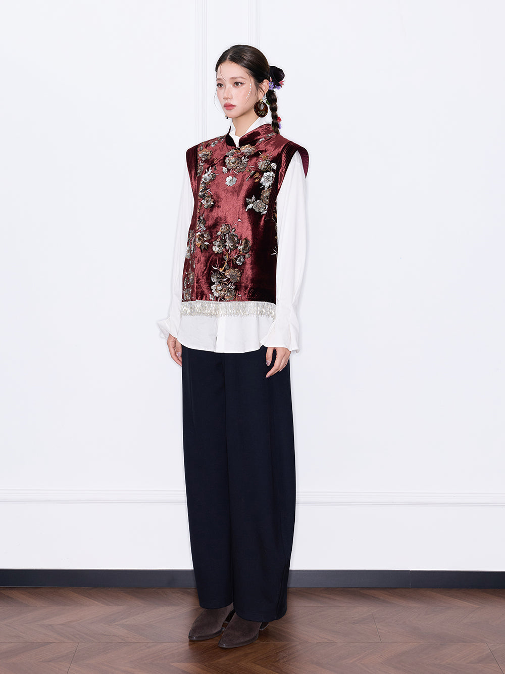MUKZIN¡°Capsule Collection¡±Burgundy Velvet Chinese Style Vest Women