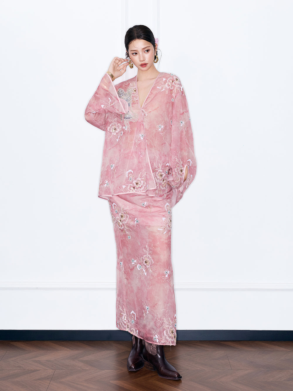 MUKZIN¡°Night Ballad of Chang'an¡±Pink Sheer Embroidered V-Neck Blouse