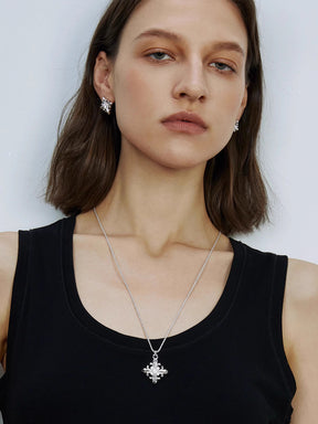 MUKTANK×SUN HUNTER Long Simple Iris-themed Necklace