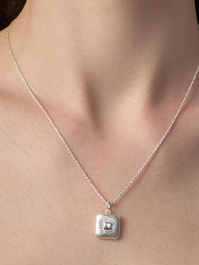 MUKTANK×SUN HUNTER Square Brushed Necklace