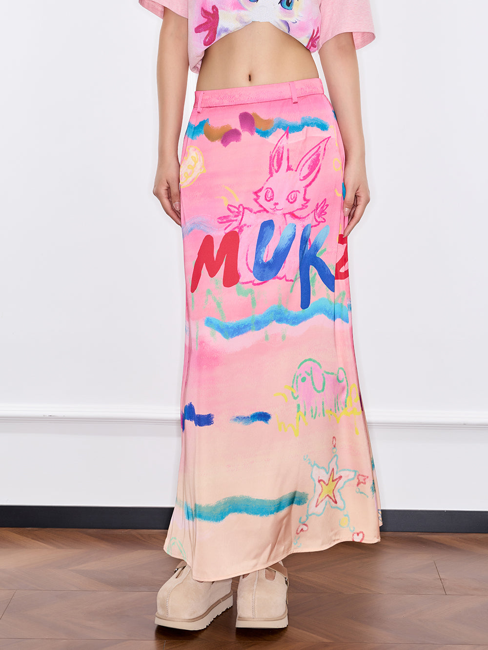 Mukzin "Ode To The New Summer"Half-Skirt With Graffiti Art Style And Colorful Prints
