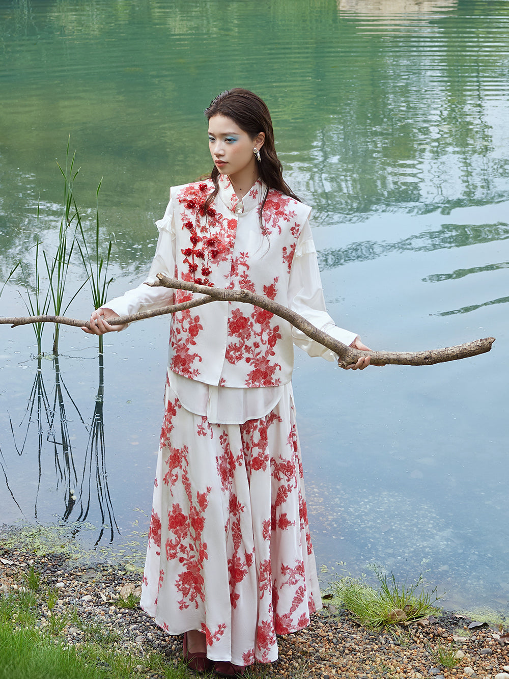 MUKZIN×Flourishing Blooms New Chinese-style intangible cultural heritage Hami hand-embroidered printed skirt