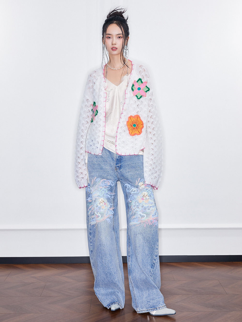 MUKZIN SpringPrelude “Chunjiao” Vintage Hollow-out Knitted Cardigan