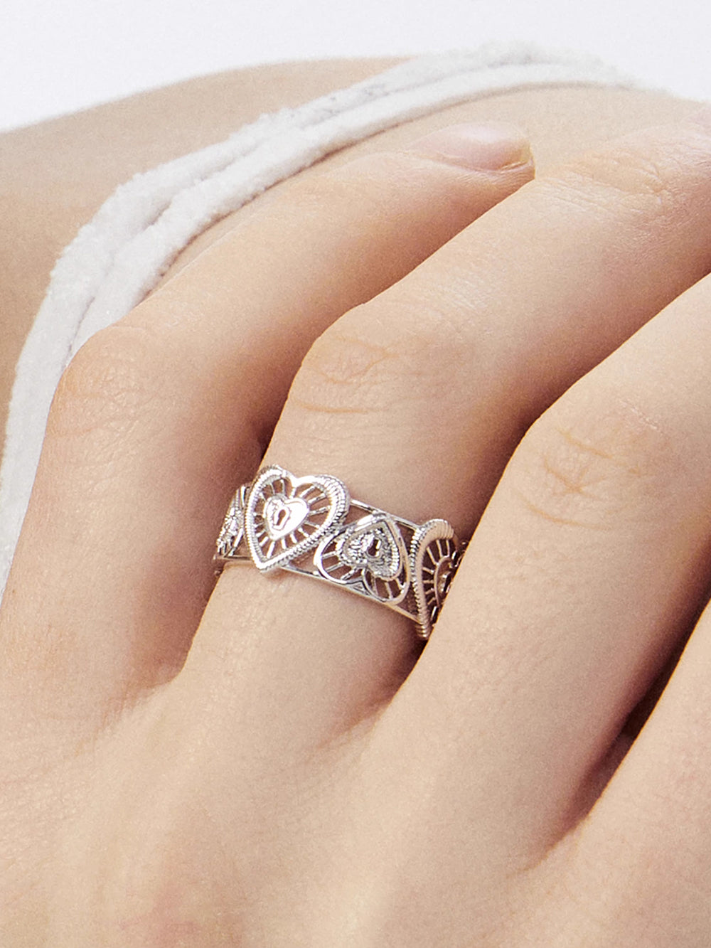MUKTANK×SUN HUNTER Lace heart ring