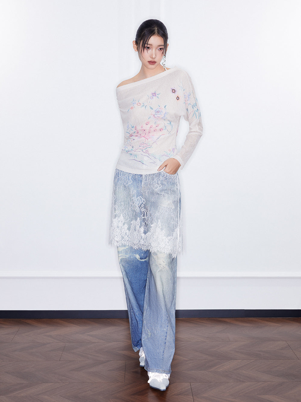 MUKZIN  SpringPrelude "Joy of Sparrows" Asymmetric - shoulder Slim - fit Chinese - style Printed Undershirt