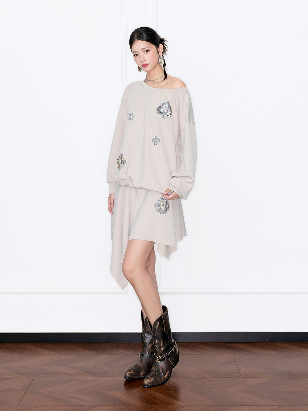 MUKZIN“Capsule Collection”Asymmetrical Ruffle Hem Skirt