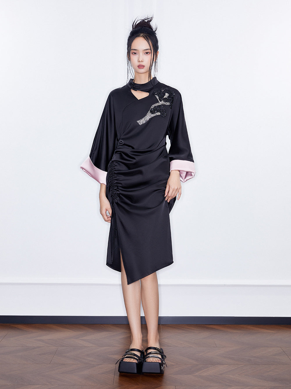 MUKZIN SpringPrelude“Wind in the Pines” New Chinese-style Satin Cheongsam Skirt with Waist Gathers