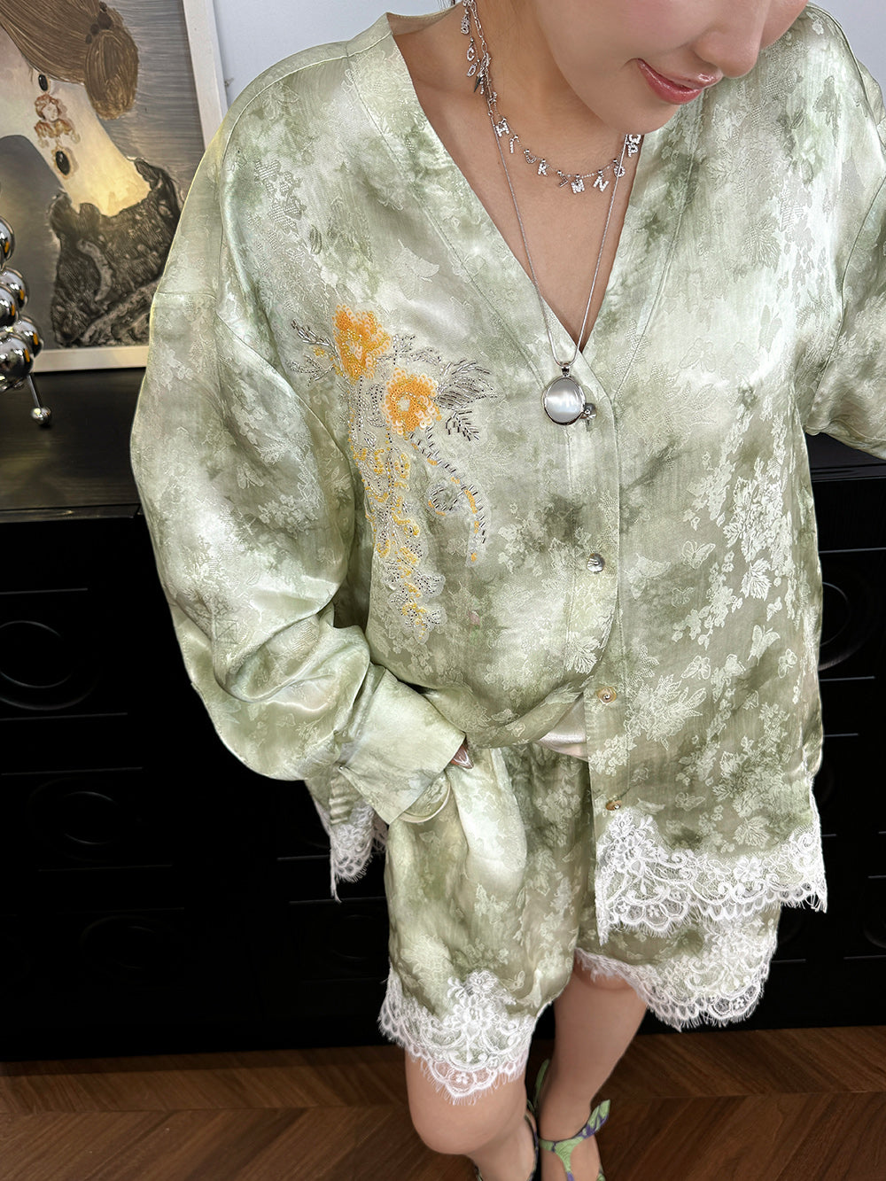 MUKZIN“Capsule Collection”Jacquard loose V-neck shirt